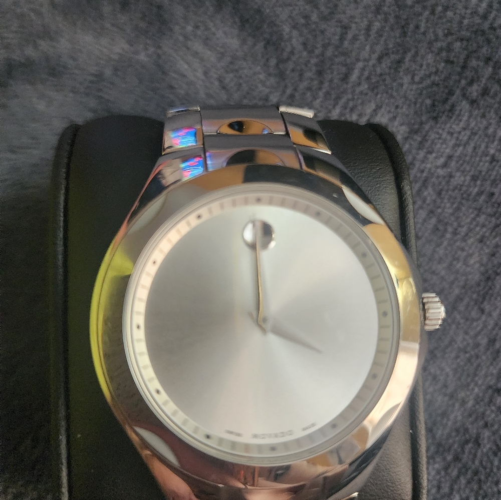 Movado watch ⌚ - Picture 3 of 3